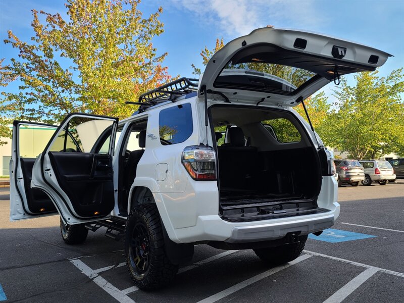 2018 Toyota 4Runner TRD OFF-ROAD PREMIUM 4X4 / CRAWL CONTROL / LIFTED  / NEW TRD WHEELS / NEW TIRES / 1-OWNER - Photo 29 - Portland, OR 97217