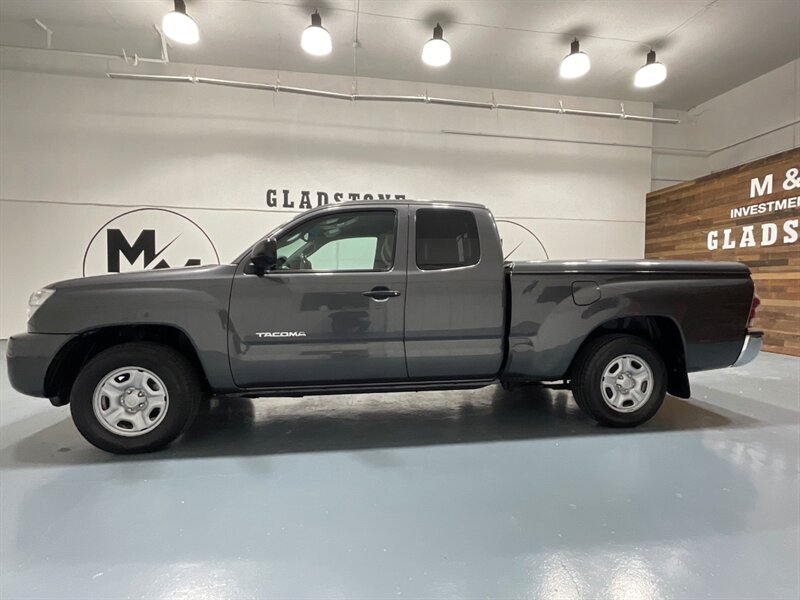 2010 Toyota Tacoma SR5 5-SPEED MANUAL / 4Cyl / 1-Owner /52K MILES / Backup Camera / Towing Pkg / ZERO RUST - Photo 3 - Gladstone, OR 97027