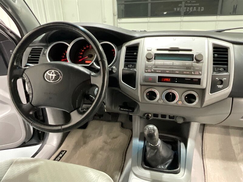 2010 Toyota Tacoma SR5 5-SPEED MANUAL / 4Cyl / 1-Owner /52K MILES / Backup Camera / Towing Pkg / ZERO RUST - Photo 16 - Gladstone, OR 97027