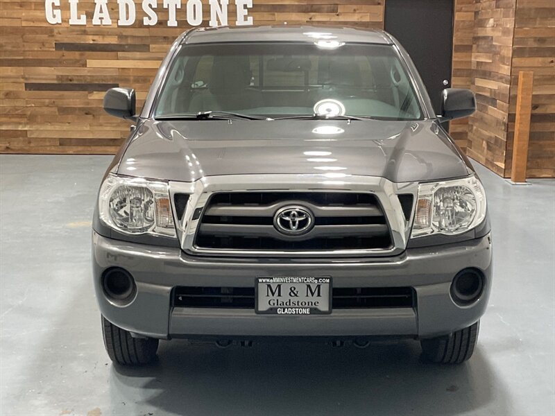 2010 Toyota Tacoma SR5 5-SPEED MANUAL / 4Cyl / 1-Owner /52K MILES / Backup Camera / Towing Pkg / ZERO RUST - Photo 5 - Gladstone, OR 97027