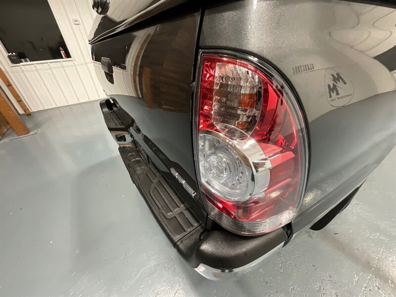 2010 Toyota Tacoma SR5 5-SPEED MANUAL / 4Cyl / 1-Owner /52K MILES / Backup Camera / Towing Pkg / ZERO RUST - Photo 29 - Gladstone, OR 97027