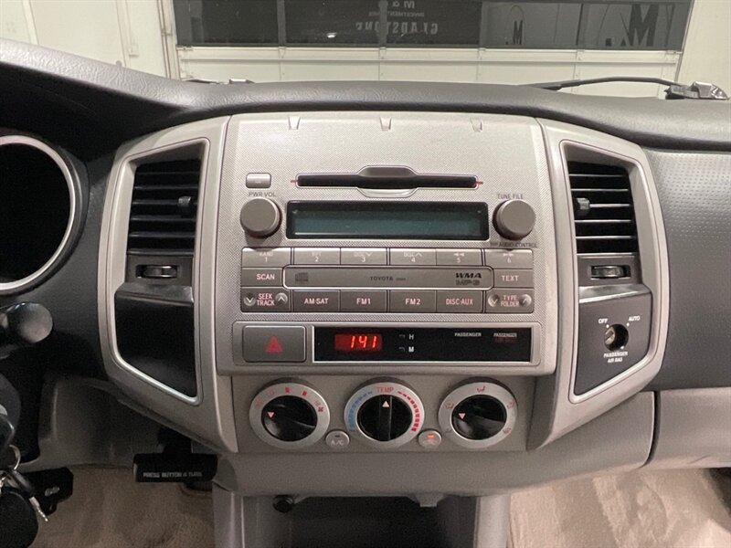 2010 Toyota Tacoma SR5 5-SPEED MANUAL / 4Cyl / 1-Owner /52K MILES / Backup Camera / Towing Pkg / ZERO RUST - Photo 17 - Gladstone, OR 97027