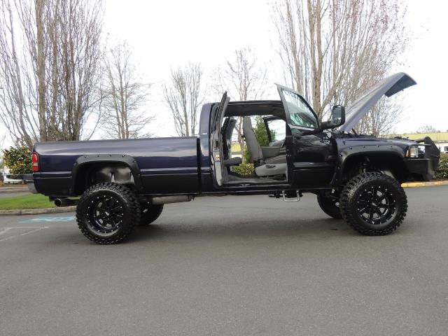 1999 Dodge Ram 2500 Laramie 4X4 / 5.9 CUMMINS DIESEL /  5 SPEED MANUAL   - Photo 21 - Portland, OR 97217