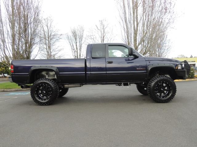 1999 Dodge Ram 2500 Laramie 4X4 / 5.9 CUMMINS DIESEL /  5 SPEED MANUAL   - Photo 4 - Portland, OR 97217