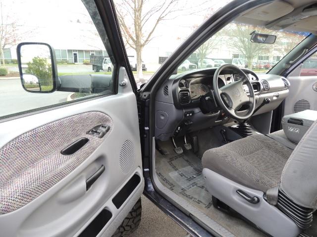 1999 Dodge Ram 2500 Laramie 4X4 / 5.9 CUMMINS DIESEL /  5 SPEED MANUAL   - Photo 13 - Portland, OR 97217