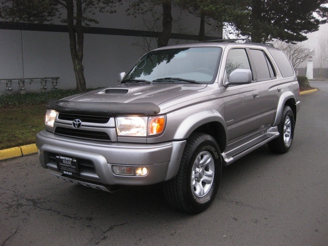 2002 Toyota 4Runner SR5   - Photo 1 - Portland, OR 97217