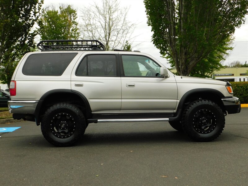 2000 Toyota 4Runner SR5 4x4 / 1 Owner / Sunroof / LOW MILES / LIFTED