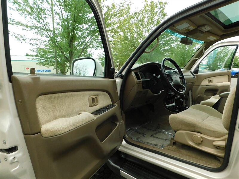 2000 Toyota 4Runner SR5 4x4 / 1 Owner / Sunroof / LOW MILES / LIFTED   - Photo 11 - Portland, OR 97217