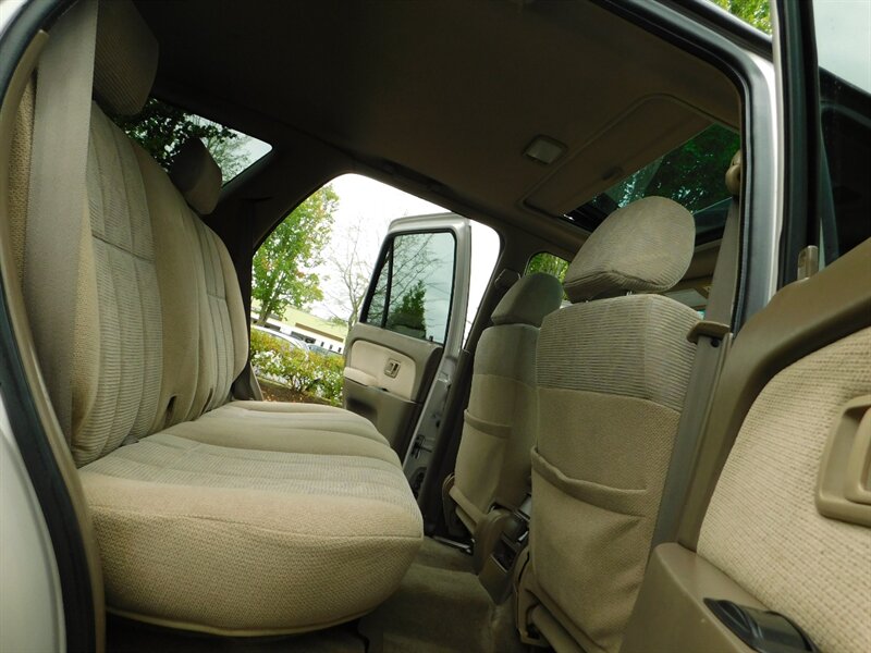 2000 Toyota 4Runner SR5 4x4 / 1 Owner / Sunroof / LOW MILES / LIFTED   - Photo 14 - Portland, OR 97217