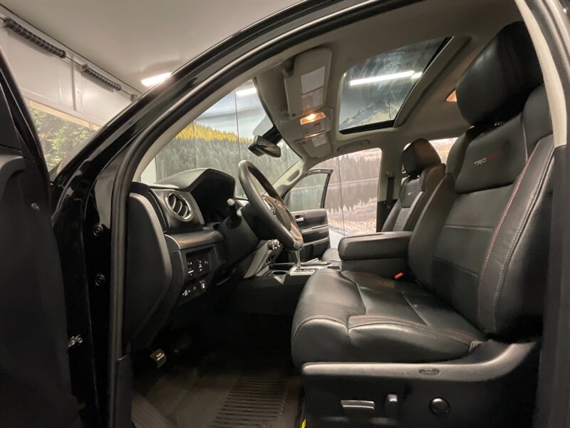 2019 Toyota Tundra TRD Pro Crew Cab 4X4 / 1-OWNER / 24,000 MILES   - Photo 12 - Gladstone, OR 97027