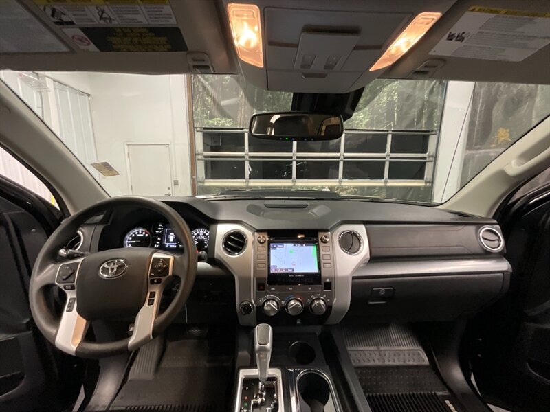 2019 Toyota Tundra TRD Pro Crew Cab 4X4 / 1-OWNER / 24,000 MILES   - Photo 30 - Gladstone, OR 97027