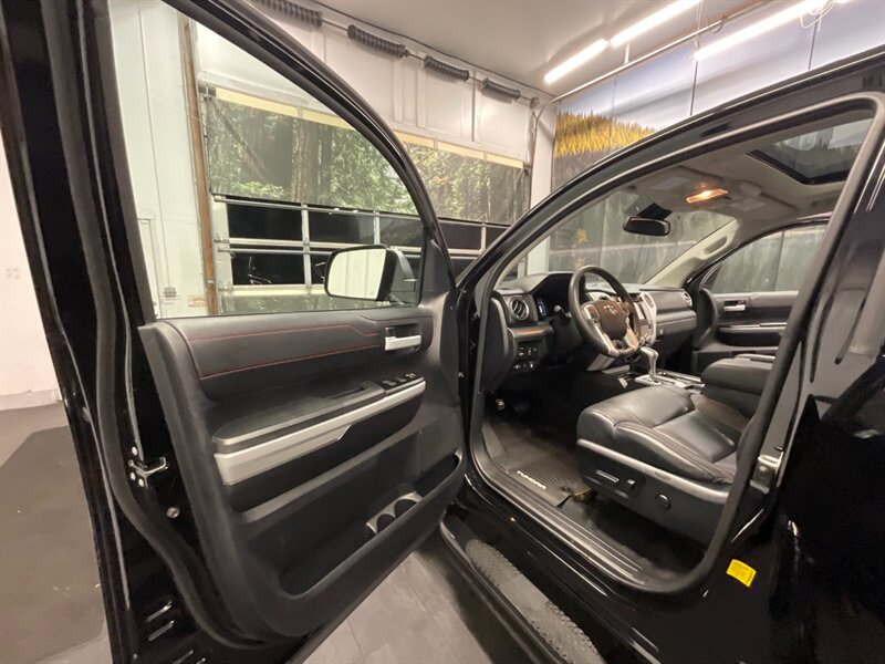 2019 Toyota Tundra TRD Pro Crew Cab 4X4 / 1-OWNER / 24,000 MILES   - Photo 11 - Gladstone, OR 97027