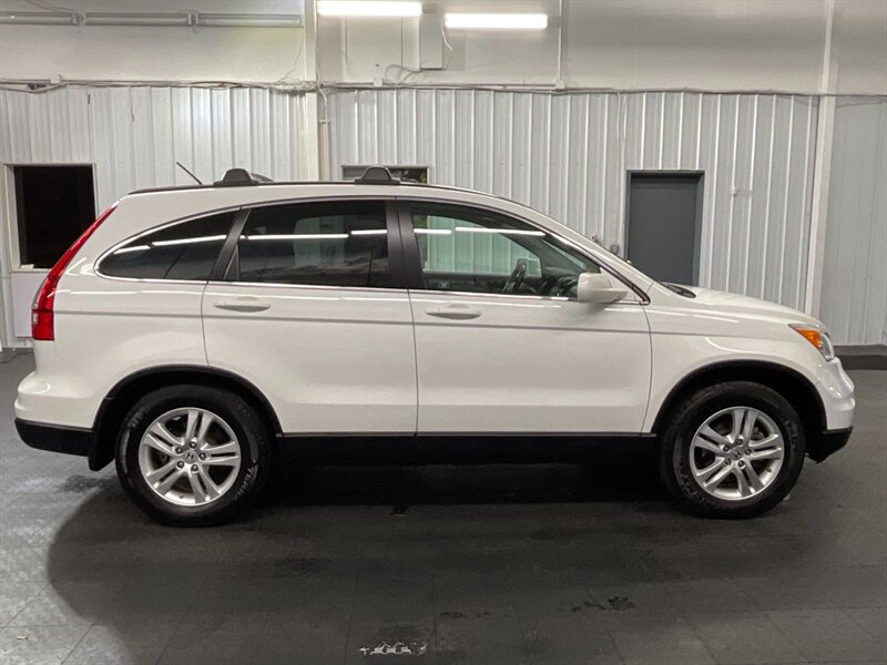 2010 Honda CR-V EX-L Sport Utility A   - Photo 3 - Gladstone, OR 97027