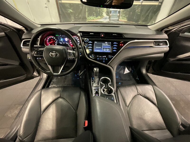 2018 Toyota Camry XSE Premium / 4Cyl / PANO MOONROOF / Leather ...