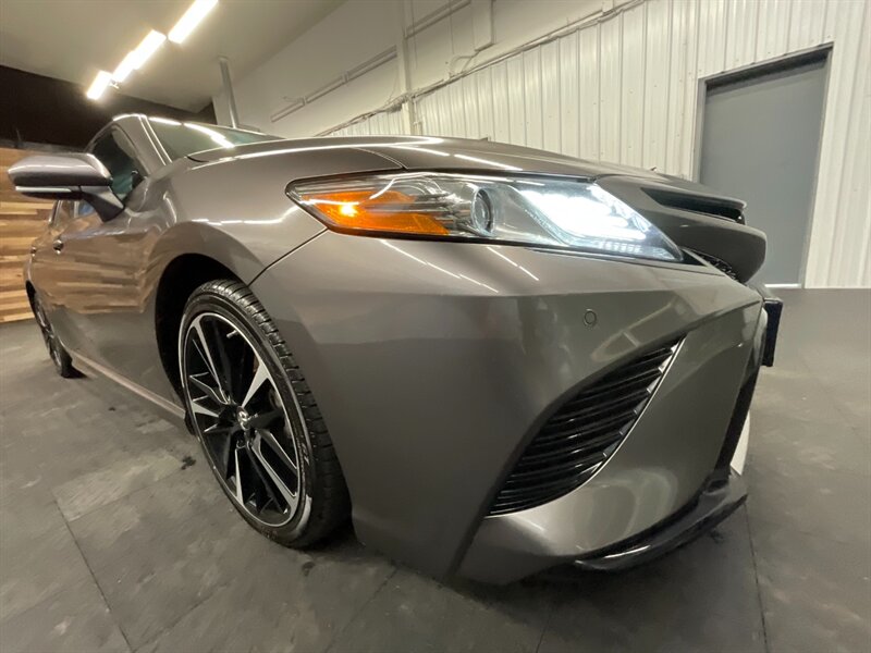 2018 Toyota Camry XSE Premium / 4Cyl / PANO MOONROOF / Leather  Navigation & Backup Camera / Leather & Heated Seats / Panoramic moonroof / Local Car / CLEAN CLEAN !! - Photo 37 - Gladstone, OR 97027