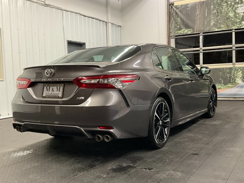 2018 Toyota Camry XSE Premium / 4Cyl / PANO MOONROOF / Leather  Navigation & Backup Camera / Leather & Heated Seats / Panoramic moonroof / Local Car / CLEAN CLEAN !! - Photo 7 - Gladstone, OR 97027