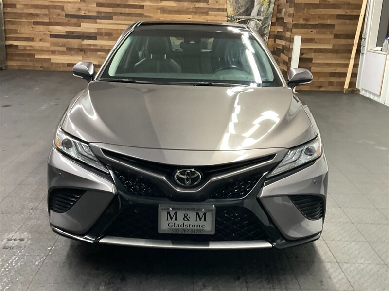 2018 Toyota Camry XSE Premium / 4Cyl / PANO MOONROOF / Leather  Navigation & Backup Camera / Leather & Heated Seats / Panoramic moonroof / Local Car / CLEAN CLEAN !! - Photo 5 - Gladstone, OR 97027