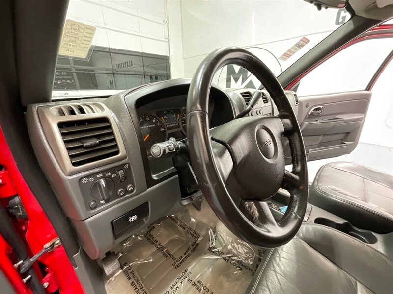 2005 GMC Canyon Z71 SLE Crew Cab 4X4 / 3.5L 5Cyl /ONLY 56,000 MILE  / Leather & Heated Seats - Photo 13 - Gladstone, OR 97027