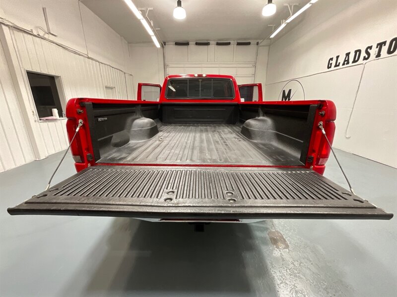 1997 Ford F-250 XLT 4X4 5-SPEED MANUAL / 7.3L TURBO DIESEL /HD / LOCAL TRUCK / LONG BED / ONLY 113,000 MILES - Photo 10 - Gladstone, OR 97027