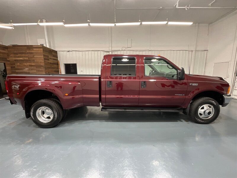 2000 Ford F-350 XLT 4X4 7.3L DIESEL / DUALLY / 57,000 MILES / LONG BED / BRAND NEW TIRES / ZERO RUST /1-OWNER - Photo 4 - Gladstone, OR 97027