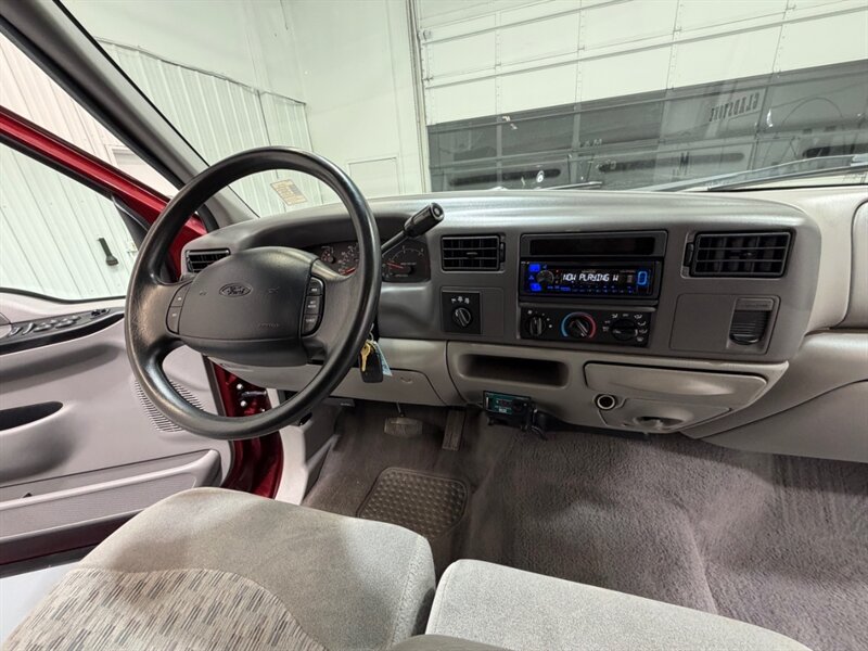 2000 Ford F-350 XLT 4X4 7.3L DIESEL / DUALLY / 57,000 MILES  / LONG BED / BRAND NEW TIRES / ZERO RUST /1-OWNER - Photo 17 - Gladstone, OR 97027