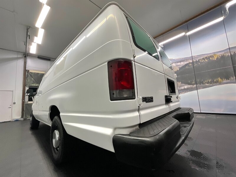 2003 Ford E-Series Van E-350 Super Duty EXTENDED CARGO VAN / 7.3L DIESEL  1-TON / 7.3L DIESEL / EXTENDED CARGO / BACKUP CAMERA / RUST FREE / CLEAN - Photo 19 - Gladstone, OR 97027