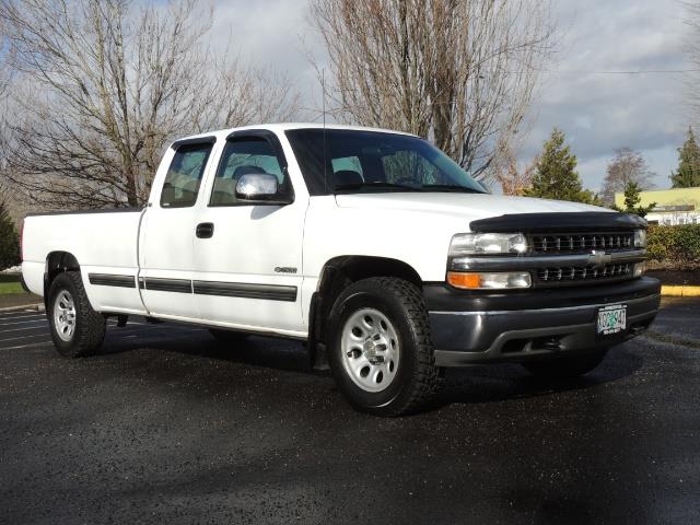 2000 Chevrolet Silverado 1500 3-door V8 / 4X4 / Extended Cab / LONG BED   - Photo 2 - Portland, OR 97217