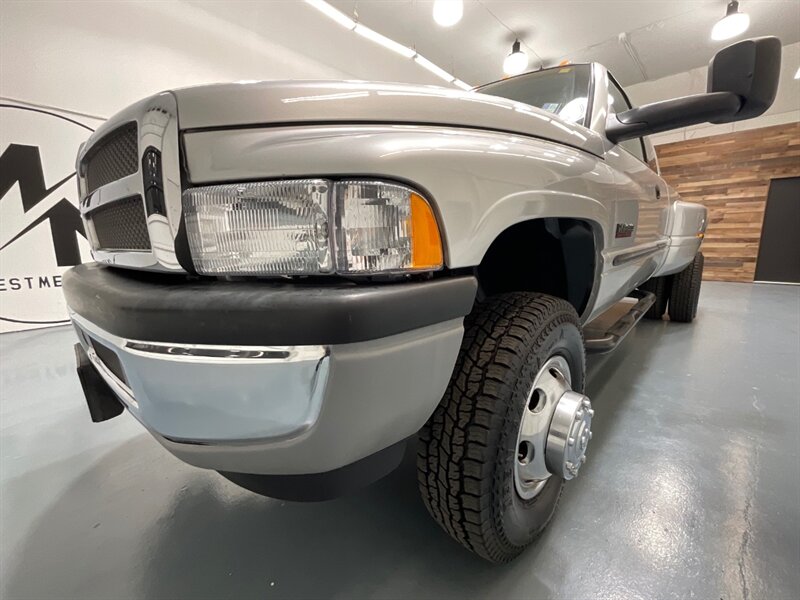2001 Dodge Ram 3500 SLT Plus 4X4 /5.9L DIESEL/6-SPEED/ 27,000 MILES  / DUALLY / LONG BED / ZERO RUST / ORIGINAL 27K MILES - Photo 53 - Gladstone, OR 97027