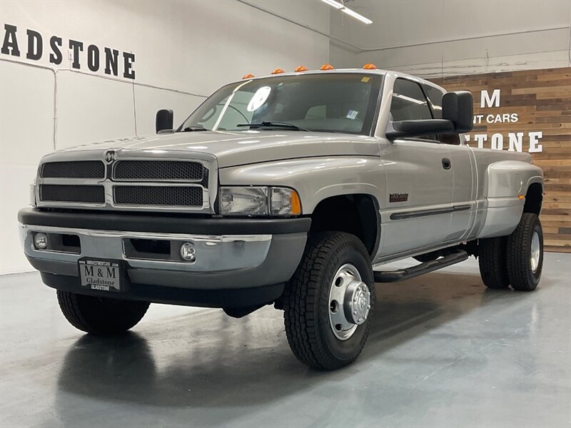 2001 Dodge Ram 3500 SLT Plus 4X4 /5.9L DIESEL/6-SPEED/ 27,000 MILES  / DUALLY / LONG BED / ZERO RUST / ORIGINAL 27K MILES - Photo 58 - Gladstone, OR 97027
