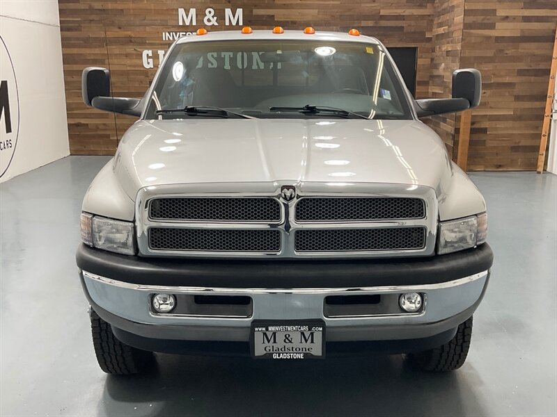2001 Dodge Ram 3500 SLT Plus 4X4 /5.9L DIESEL/6-SPEED/ 27,000 MILES  / DUALLY / LONG BED / ZERO RUST / ORIGINAL 27K MILES - Photo 5 - Gladstone, OR 97027