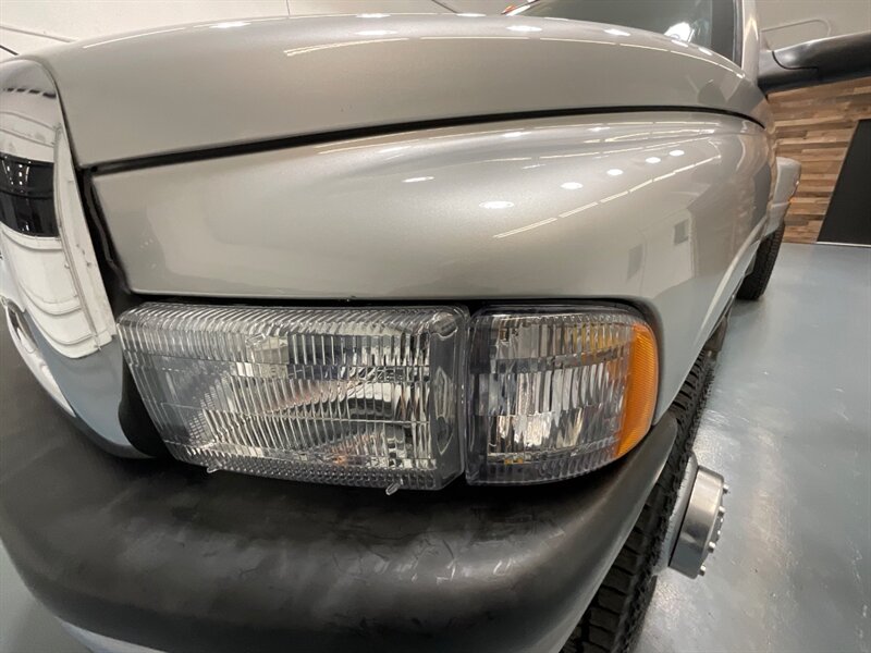 2001 Dodge Ram 3500 SLT Plus 4X4 /5.9L DIESEL/6-SPEED/ 27,000 MILES  / DUALLY / LONG BED / ZERO RUST / ORIGINAL 27K MILES - Photo 26 - Gladstone, OR 97027