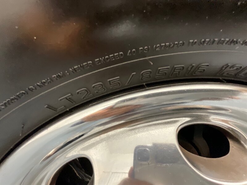 2001 Dodge Ram 3500 SLT Plus 4X4 /5.9L DIESEL/6-SPEED/ 27,000 MILES  / DUALLY / LONG BED / ZERO RUST / ORIGINAL 27K MILES - Photo 47 - Gladstone, OR 97027