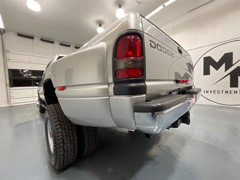 2001 Dodge Ram 3500 SLT Plus 4X4 /5.9L DIESEL/6-SPEED/ 27,000 MILES  / DUALLY / LONG BED / ZERO RUST / ORIGINAL 27K MILES - Photo 56 - Gladstone, OR 97027