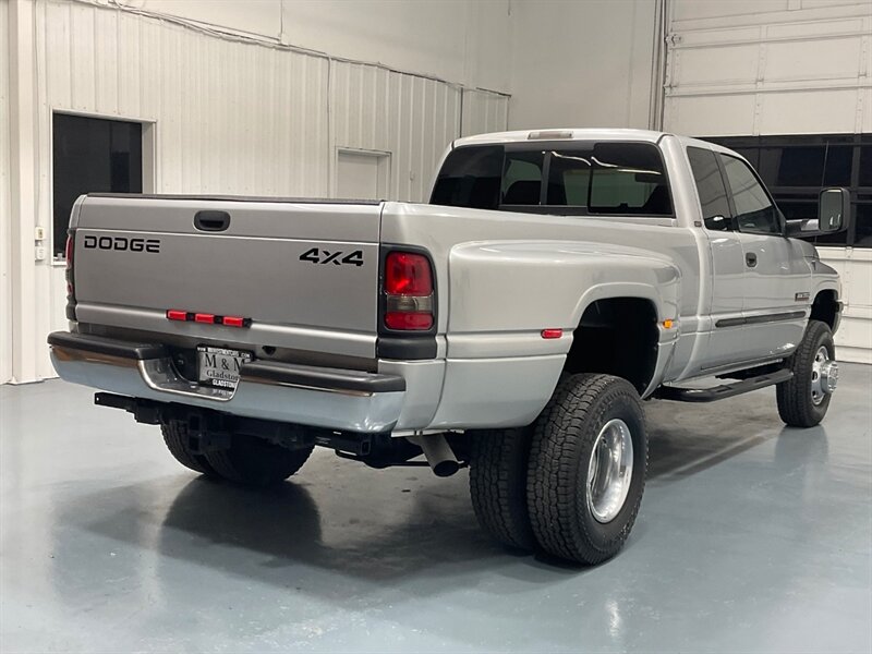 2001 Dodge Ram 3500 SLT Plus 4X4 /5.9L DIESEL/6-SPEED/ 27,000 MILES  / DUALLY / LONG BED / ZERO RUST / ORIGINAL 27K MILES - Photo 8 - Gladstone, OR 97027
