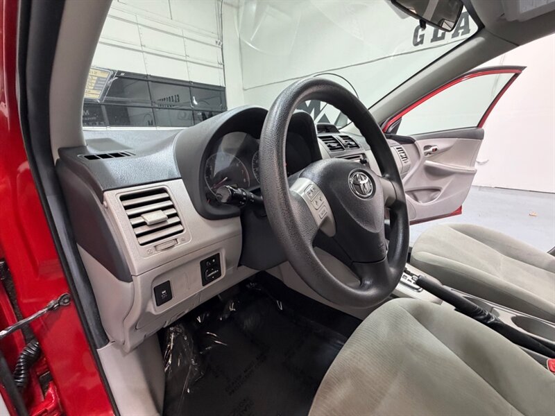 2013 Toyota Corolla LE 4dr Sedan 4cyl /Sunroof / 108k Miles - Photo 20 - Gladstone, OR 97027