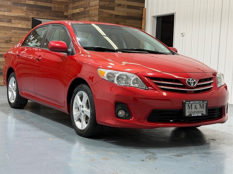 2013 Toyota Corolla LE 4dr Sedan 4cyl /Sunroof / 108k Miles - Photo 2 - Gladstone, OR 97027