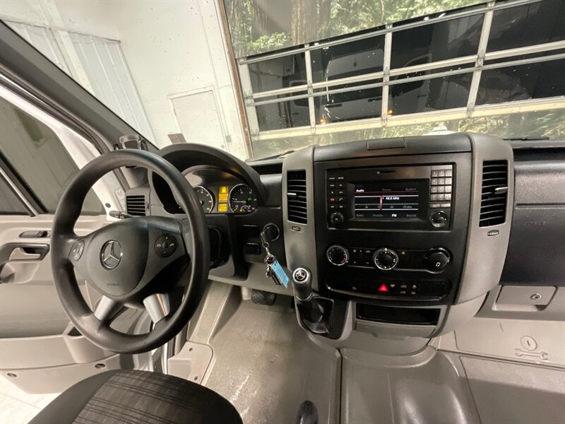 2018 Mercedes-Benz Sprinter 2500 Cargo Van 3.0L V6 DIESEL / HIGHROOF EXTENDED  / 1-OWNER /Backup Camera / HIGH ROOF / 170 " WB EXTENDED LENGTH / 97,000 MILES - Photo 21 - Gladstone, OR 97027