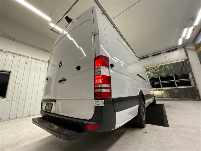 2018 Mercedes-Benz Sprinter 2500 Cargo Van 3.0L V6 DIESEL / HIGHROOF EXTENDED  / 1-OWNER /Backup Camera / HIGH ROOF / 170 " WB EXTENDED LENGTH / 97,000 MILES - Photo 27 - Gladstone, OR 97027