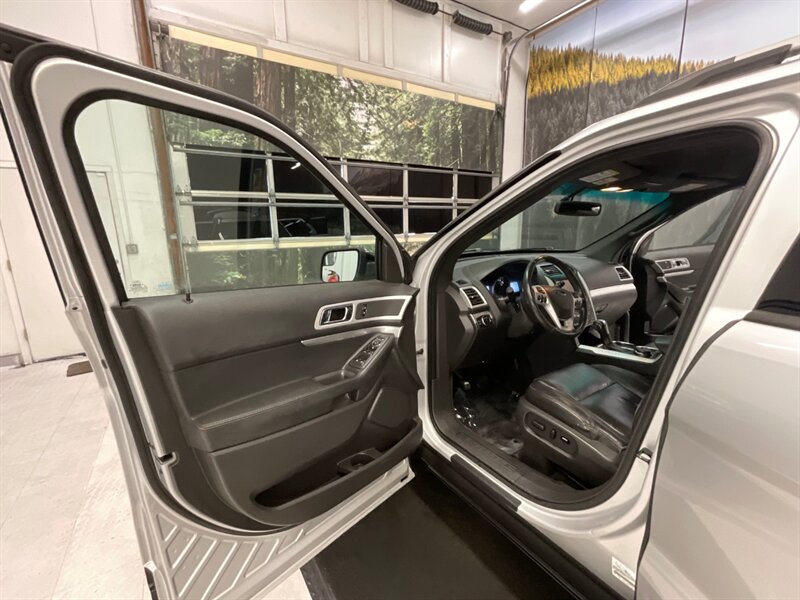 2013 Ford Explorer XLT Sport Utility 4X4 /3.5L V6 / 3RD ROW SEAT  /Leather & Heated Seats / Clean SUV / 108,000 MILES - Photo 27 - Gladstone, OR 97027