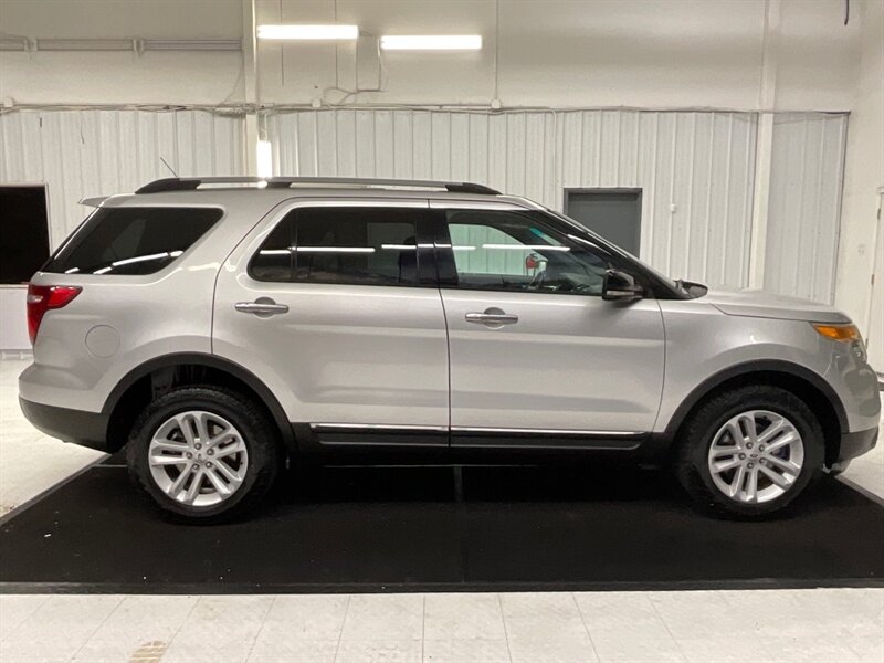 2013 Ford Explorer XLT Sport Utility 4X4 /3.5L V6 / 3RD ROW SEAT  /Leather & Heated Seats / Clean SUV / 108,000 MILES - Photo 4 - Gladstone, OR 97027