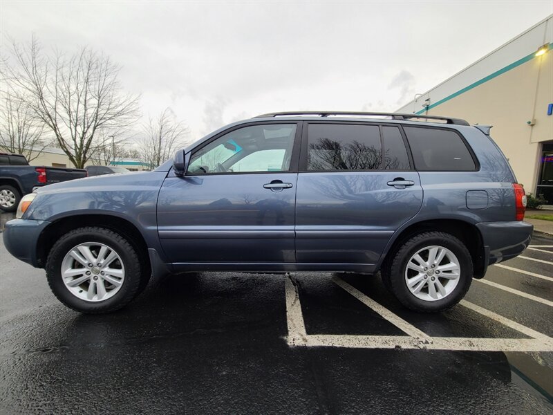 2006 Toyota Highlander Hybrid  / Limited / ALL WHEEL DRIVE / SUN ROOF / LOADED / NEW TIRES / RECORDS - Photo 3 - Portland, OR 97217