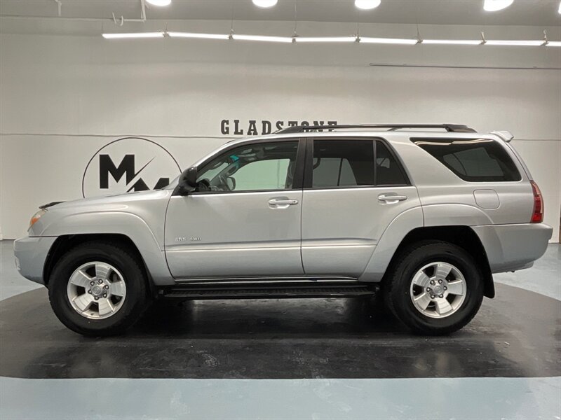 2004 Toyota 4Runner SR5 Sport Utility 4X4 / 4.0L V6 / Sunroof / LOCAL  / ZERO RUST - Photo 3 - Gladstone, OR 97027