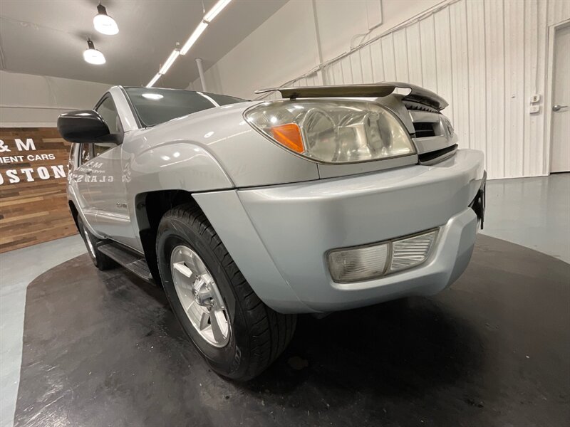 2004 Toyota 4Runner SR5 Sport Utility 4X4 / 4.0L V6 / Sunroof / LOCAL  / ZERO RUST - Photo 45 - Gladstone, OR 97027