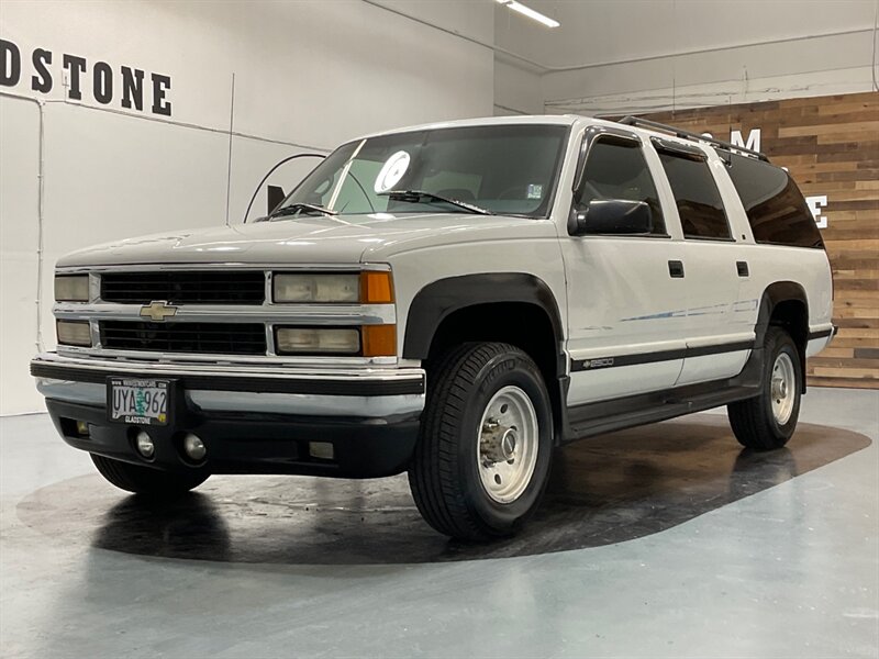 1996 Chevrolet Suburban K2500 Sport Utility 4X4 / 7.4L V8 / 129K MILES  / THIRD SEAT - Photo 43 - Gladstone, OR 97027