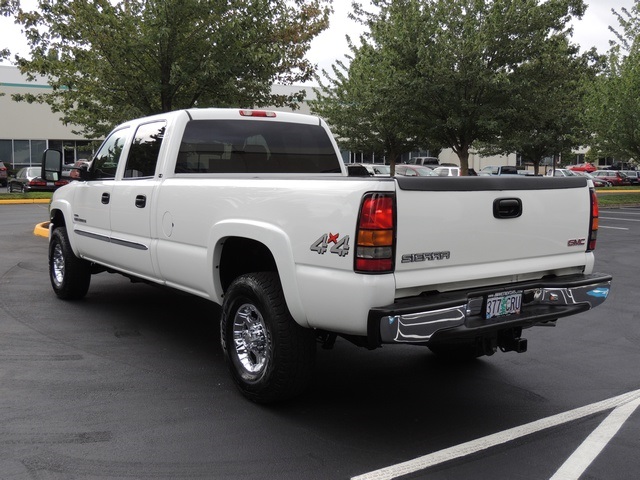 2006 GMC Sierra 2500 SLE1 / 4X4 / 6.6 L DURAMAX / LNG BED / LBZ ENGINE   - Photo 7 - Portland, OR 97217