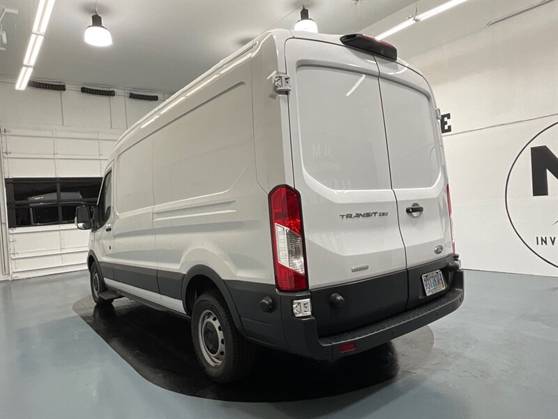 2018 Ford Transit 250 CARGO VAN / V6 ECOBOOST / MEDIUM ROOF LWB  / Backup Camera / 1-OWNER - Photo 8 - Gladstone, OR 97027