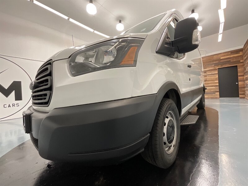 2018 Ford Transit 250 CARGO VAN / V6 ECOBOOST / MEDIUM ROOF LWB  / Backup Camera / 1-OWNER - Photo 34 - Gladstone, OR 97027