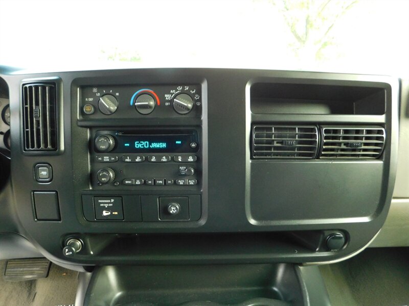 2006 Chevrolet Express Passenger LS 3500 1-TON / 15-Passenger / LOW MILES   - Photo 19 - Portland, OR 97217