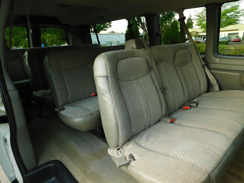 2006 Chevrolet Express Passenger LS 3500 1-TON / 15-Passenger / LOW MILES   - Photo 15 - Portland, OR 97217