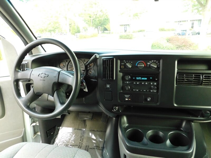 2006 Chevrolet Express Passenger LS 3500 1-TON / 15-Passenger / LOW MILES   - Photo 34 - Portland, OR 97217